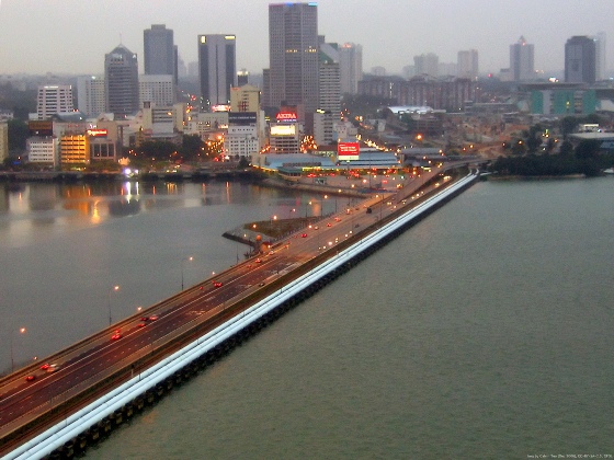 The Johor-Singapore Causeway linking Johor Baru with Singapore. © Img by Calvin Teo